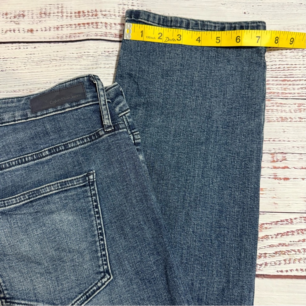 Women’s Calvin Klein Slim Boyfriend Jeans - Picture 7 of 7